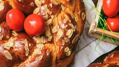 Πασχαλινό τραπέζι: Πώς θα φάμε σωστά χωρίς να παχύνουμε