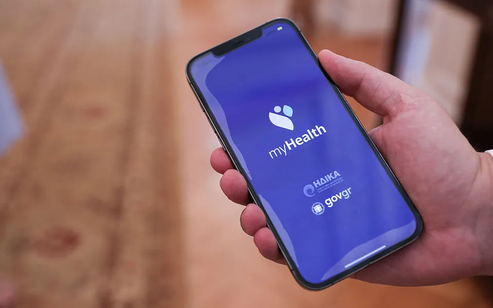 Άνοιξε η πλατφόρμα διασύνδεσης των φαρμακείων με το Εθνικό Μητρώο Εμβολιασμού