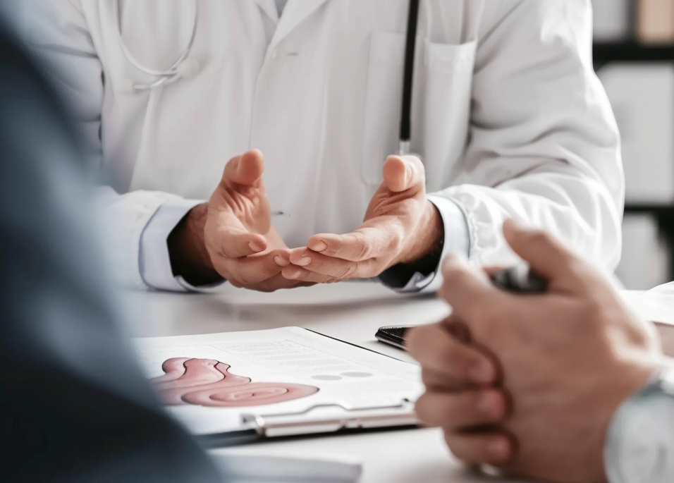 Affidea: Σωτήρια η κολονοσκόπηση καθώς ο καρκίνος παχέος εντέρου αυξάνεται στους νέους