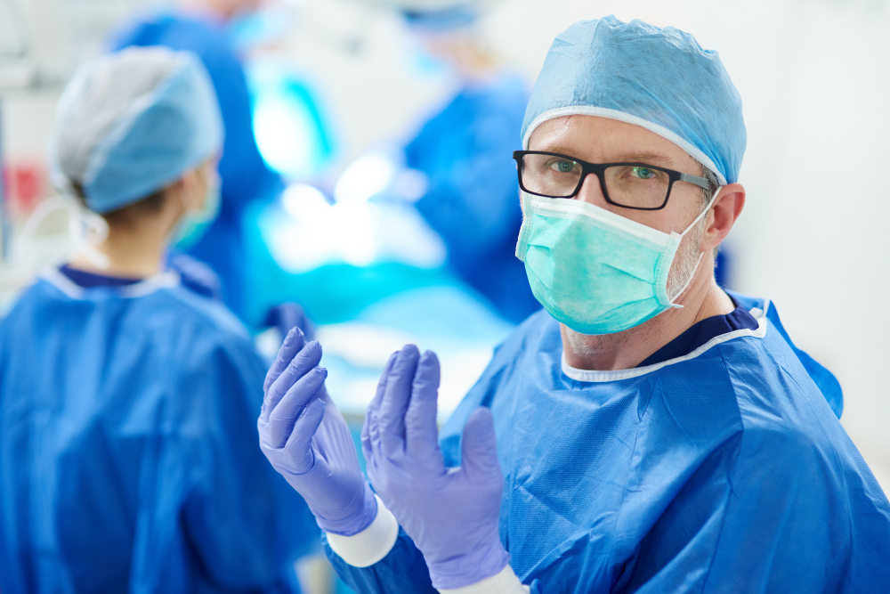 Ι. Αιλιανού: Τα απογευματινά χειρουργεία μηχανισμός απορρόφησης μέρους του κόστους των αποζημιώσεων υγείας