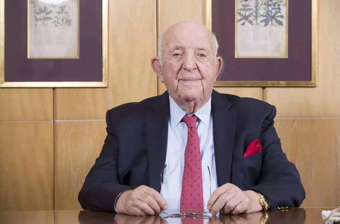 Σύσσωμος ο πολιτικός και επιχειρηματικός κόσμος της χώρας αποχαιρέτησε τον μεγάλο δάσκαλο του επιχειρείν, Σταύρο Δέμο