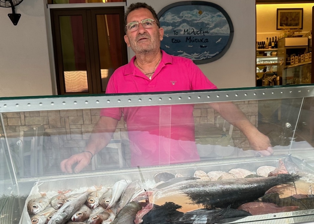 Η ιστορία του μάγειρα που επέστρεψε στους Φούρνους από το παλάτι του Βασιλιά της Σαουδικής Αραβίας 