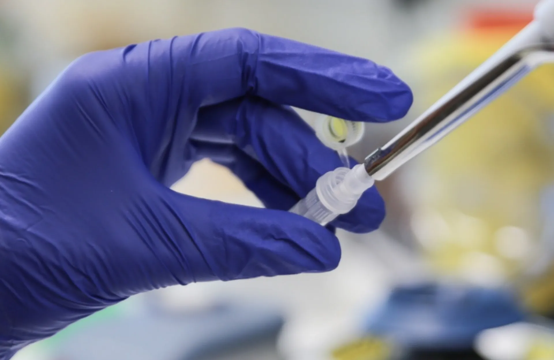 Επείγουσα έγκριση στο πρώτο διαγνωστικό τεστ για την ευλογιά των πιθήκων (mpox)