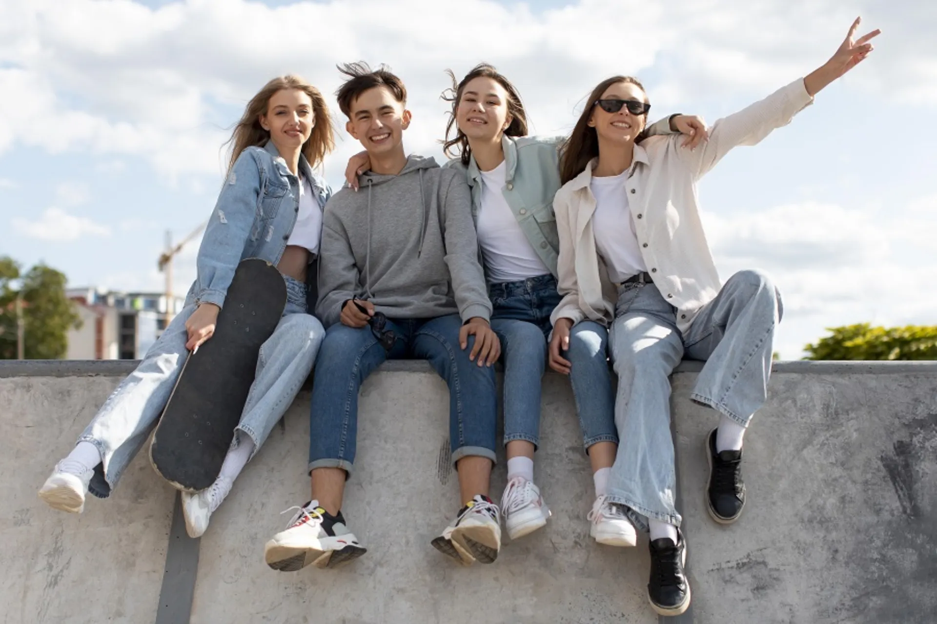 Γιατί η Gen Z επιστρέφει σε πατριαρχικές απόψεις