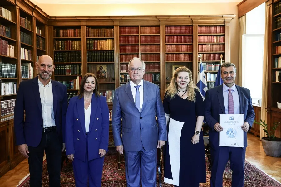 Τη Χάρτα της ΕΠΕ υπέγραψε ο Πρόεδρος της  Δημοκρατίας